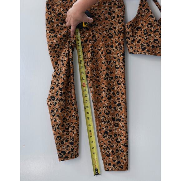 Carbon38 Layered Leopard Metallic High Rise Leggings and Sports Bra Size Medium - Picture 4 of 8